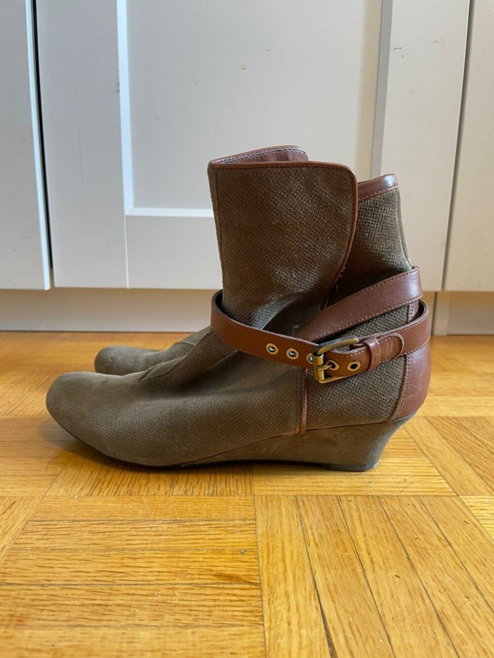 Rockport adiPRENE by Adidas Olive Brown Wedge Ankle Boots | Size 9